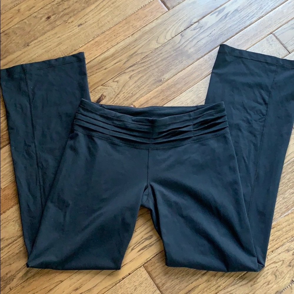 Black under Armour pants large